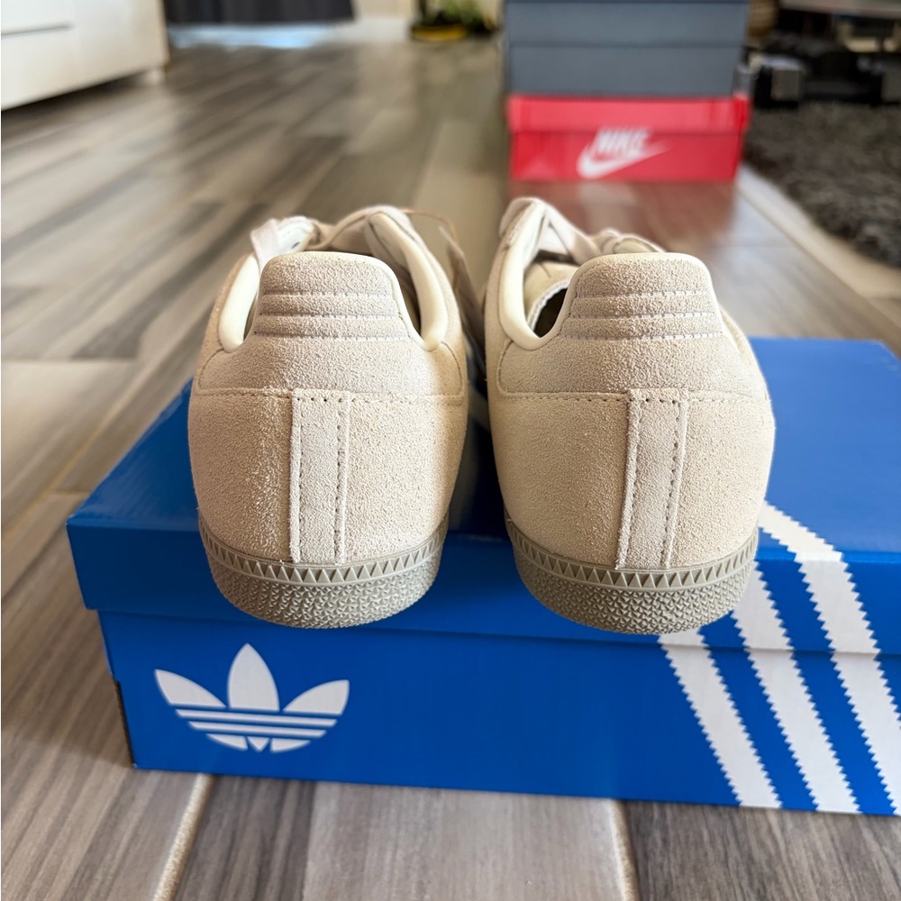 Women’s Adidas Samba OG LE Shoes - Off White Copper Metallic JQ2106 - Picture 6 of 7